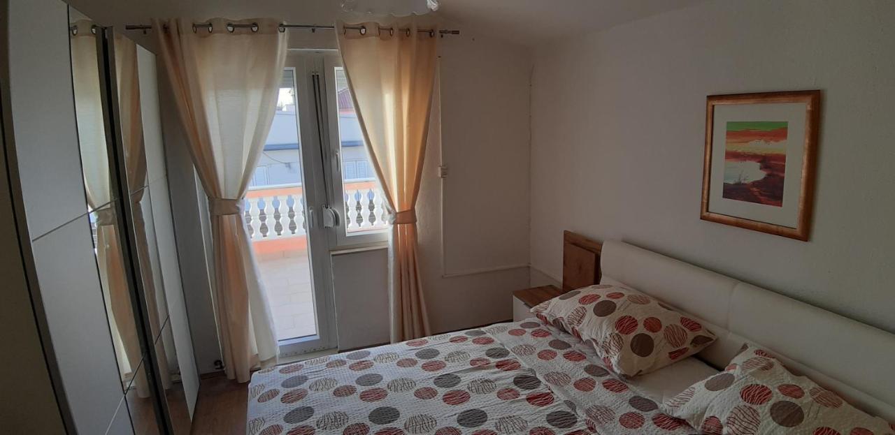 Apartman Jopa Pag Town Zewnętrze zdjęcie